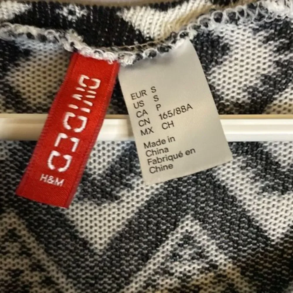 Dividend lightweight‎ sweater
